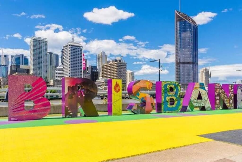Apartment Spacious & Modern Close To & Airport Brisbane
