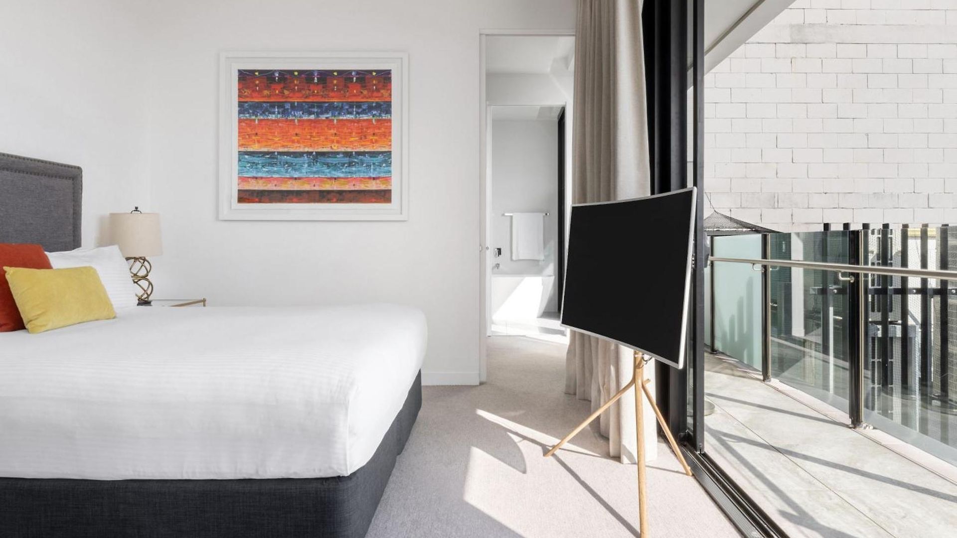 The Johnson - Art Series Hotel Brisbane