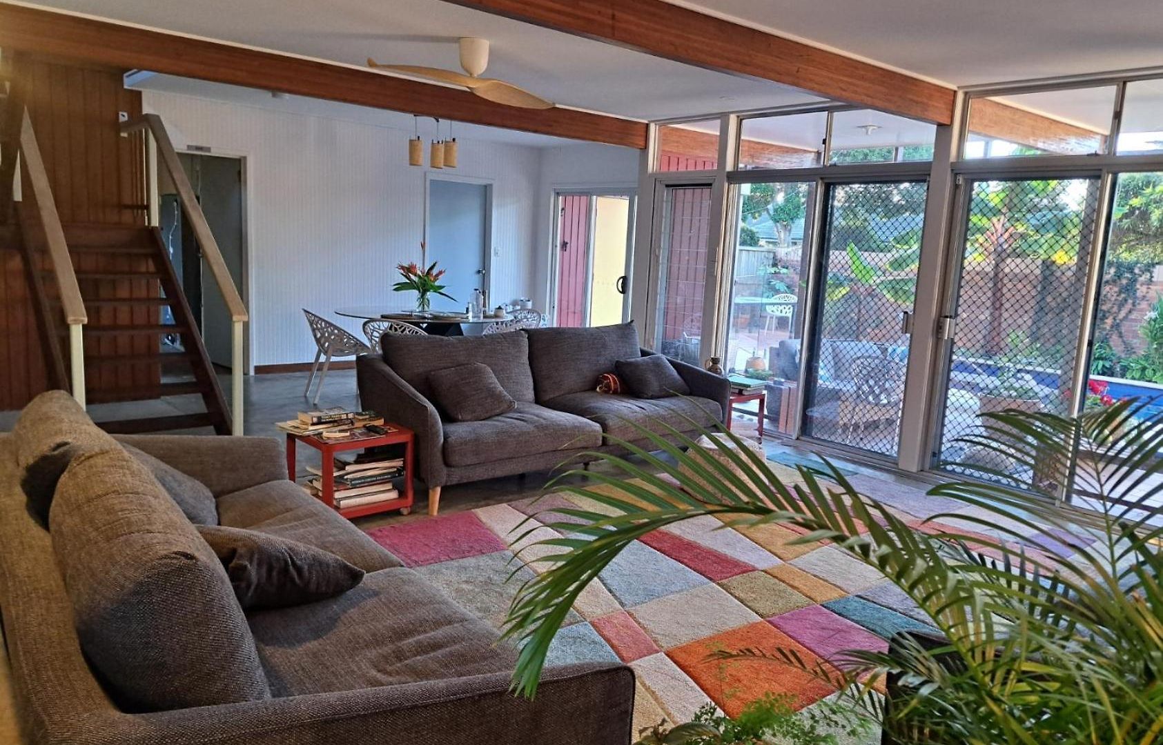 1960s Pool House - Hosted Bed & Breakfast Brisbane