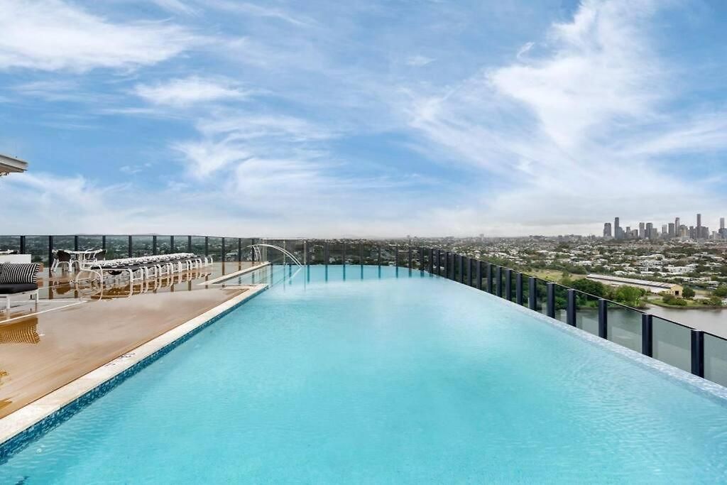 2br-2ba Resort-style Retreat In Hamilton M21 Apartment