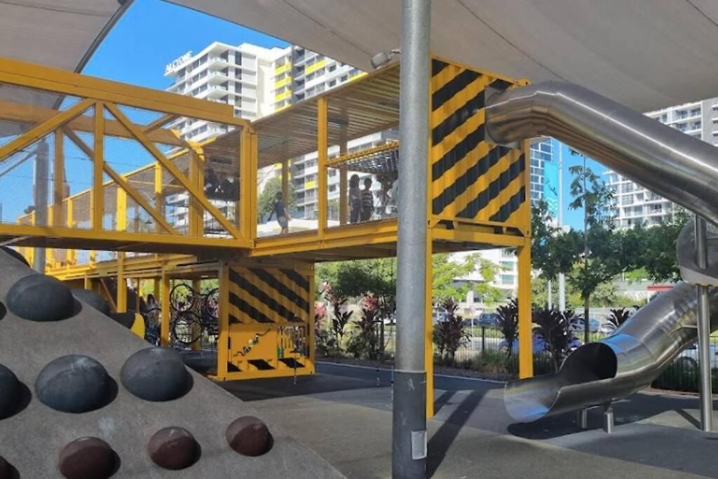 2br-2ba Resort-style Retreat In Hamilton M21 Apartment Brisbane