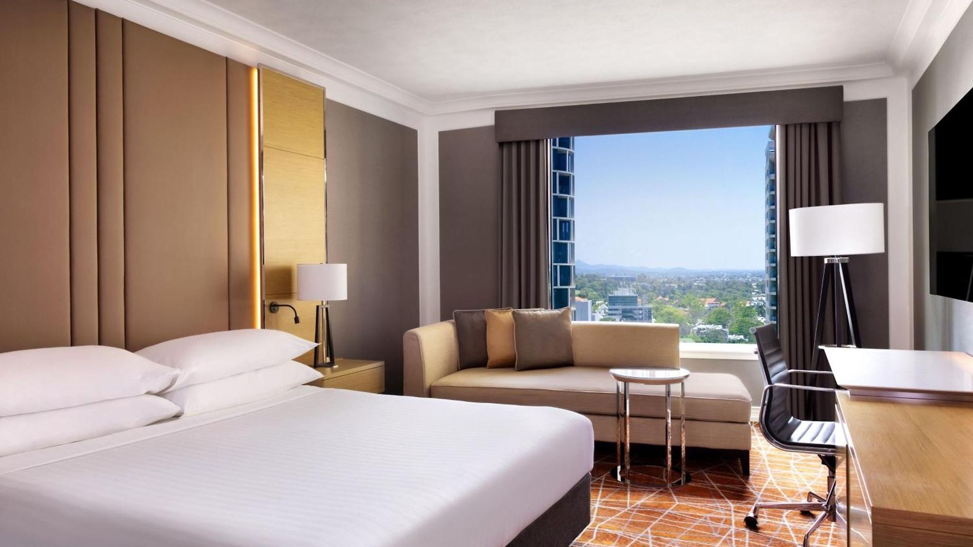 Marriott Hotel 5*