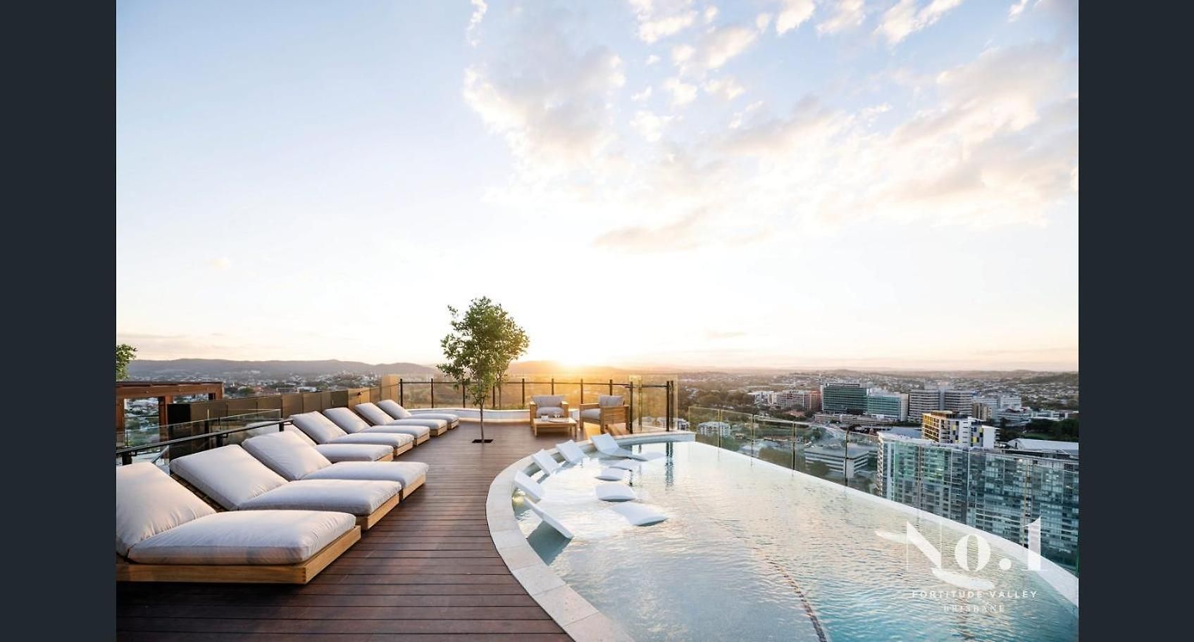 Luxury Peppers Infinity Pool Stylish With 2bd & 1c Park Holiday home *