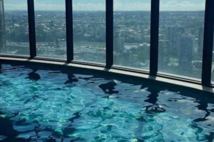 Stunning 1br Skytower Retreat In Cbd's Heart C2 Brisbane