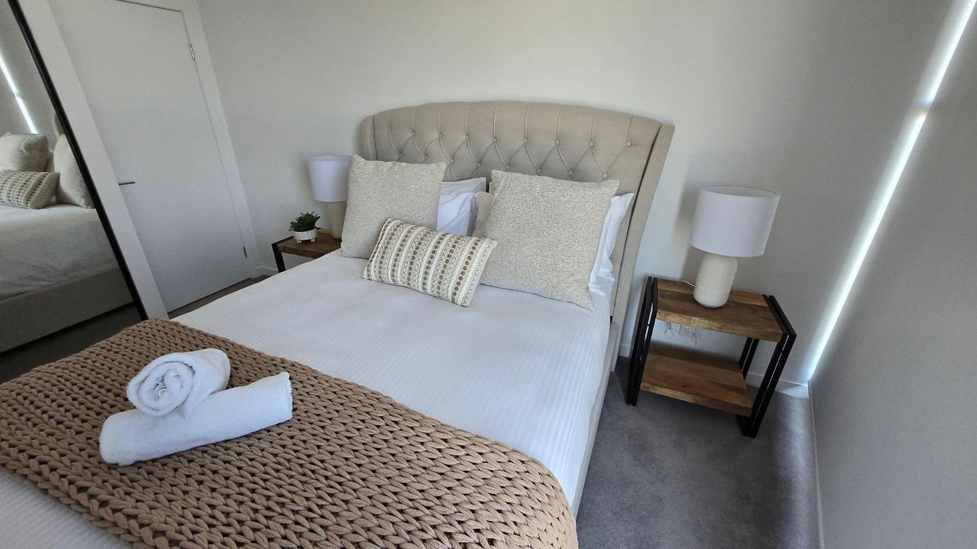 Holiday home Luxury Peppers Infinity Pool Stylish With 2bd & 1c Park *