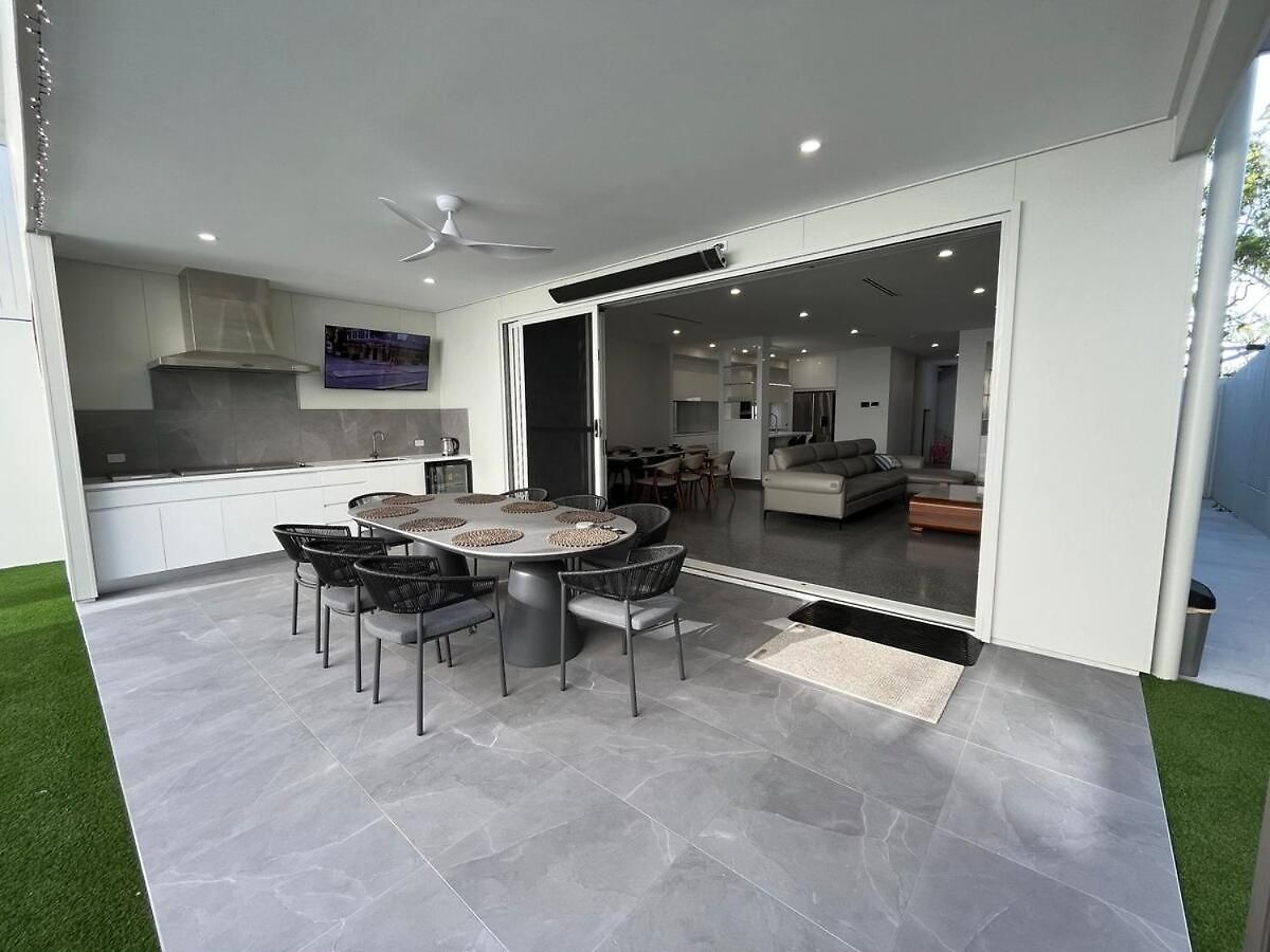 5 Star Luxury Manly Brisbane