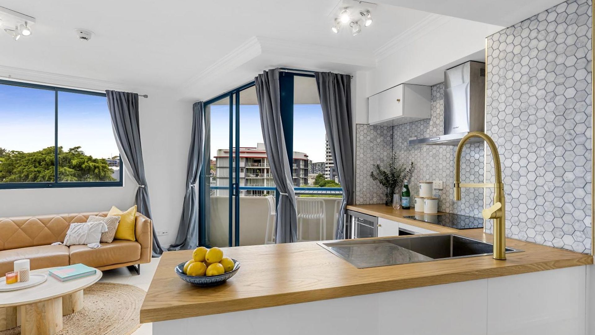 Apartment Spacious 2br- Centre Of Brissy! Brisbane