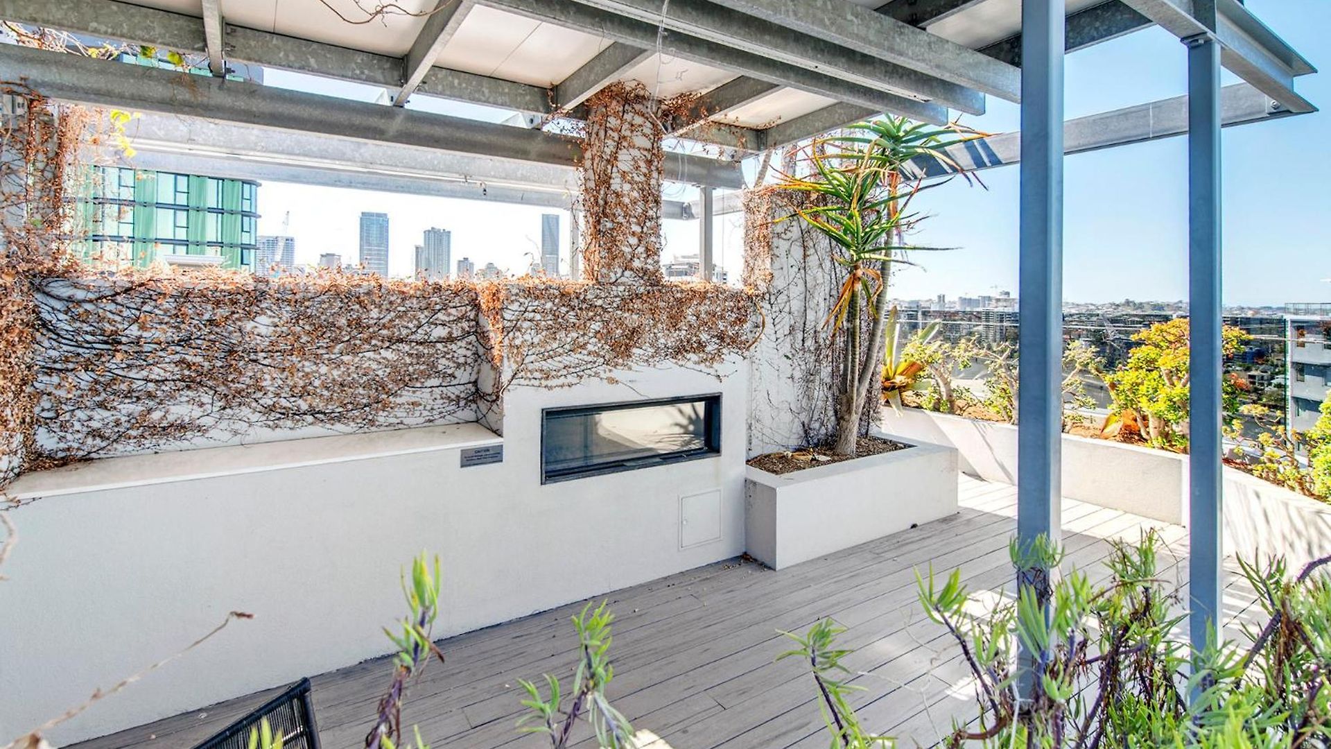 Lovely 2 Bedroom Executive