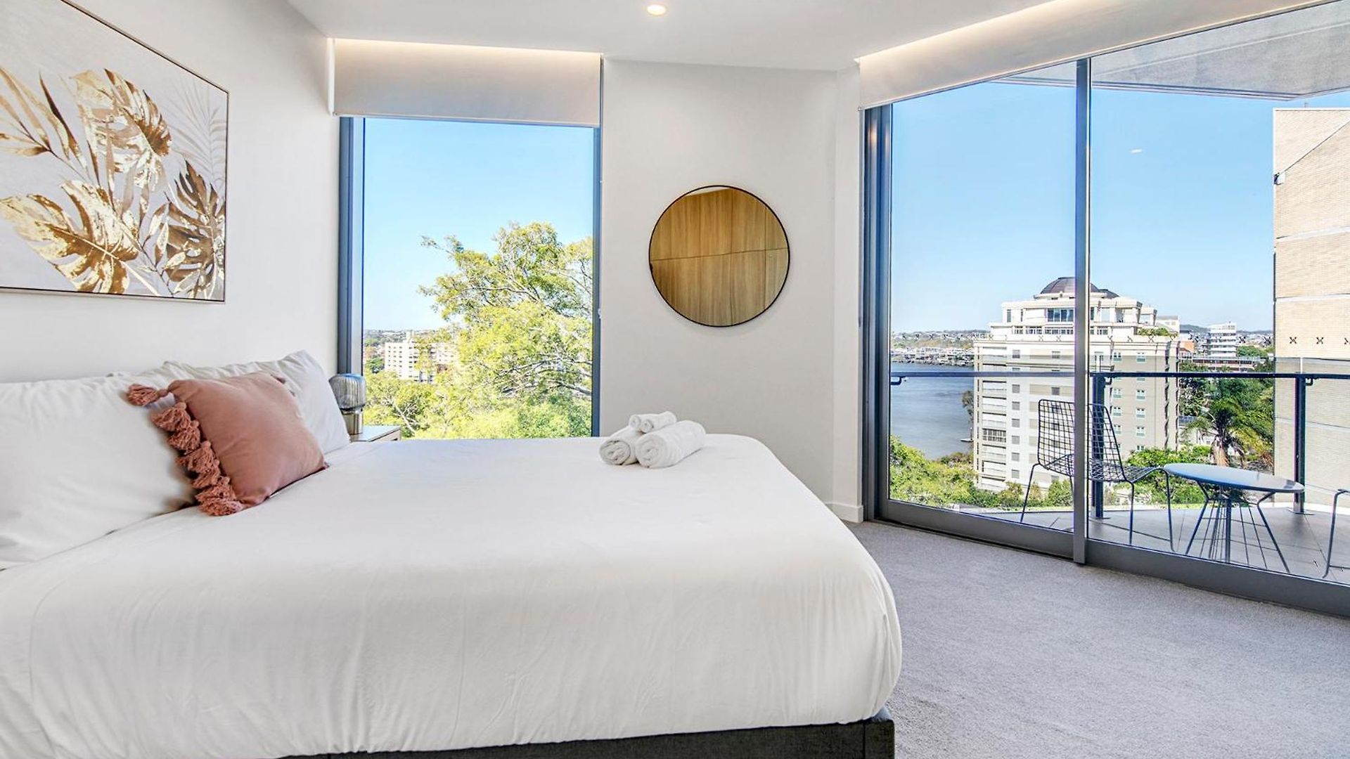 Lovely 2 Bedroom Executive Brisbane