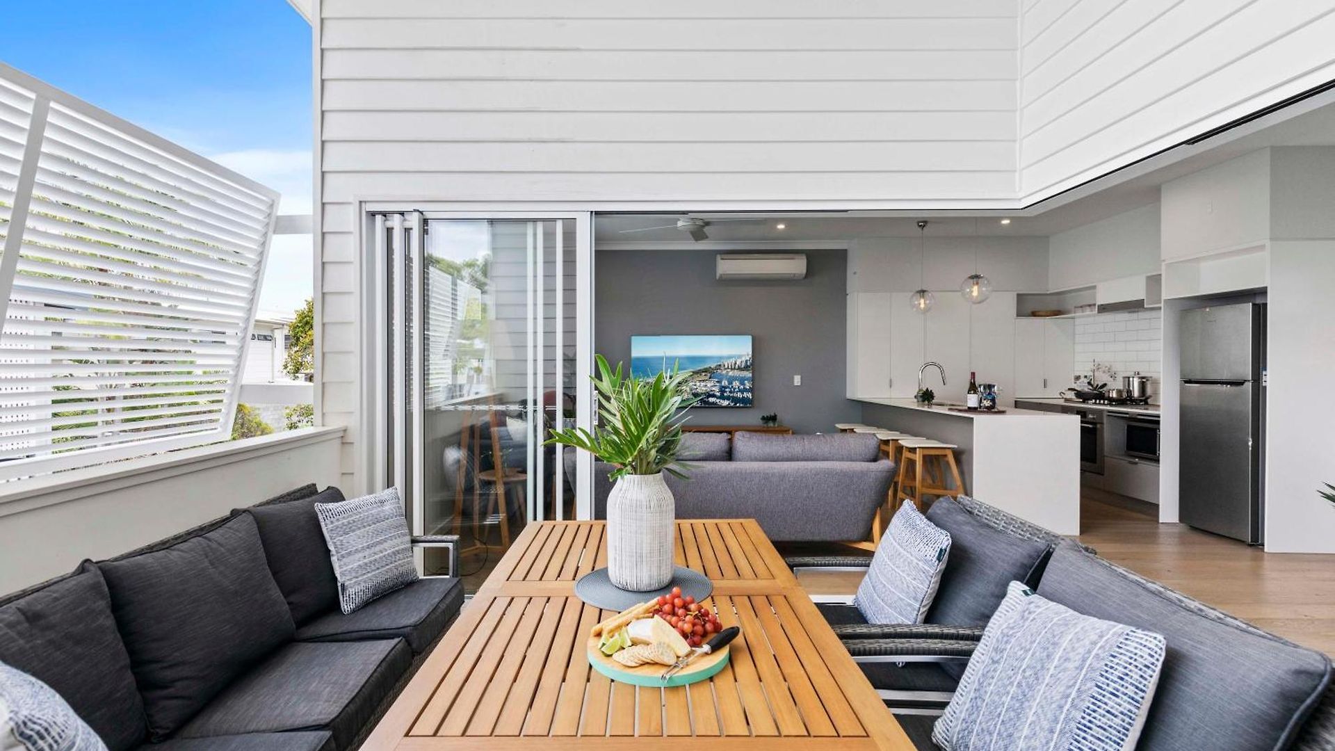 Stylish 3br Townhouse Camphill - Wifi, Parking Apartment