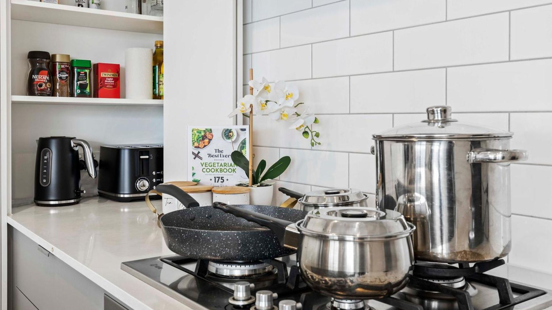 Stylish 3br Townhouse Camphill - Wifi, Parking Apartment