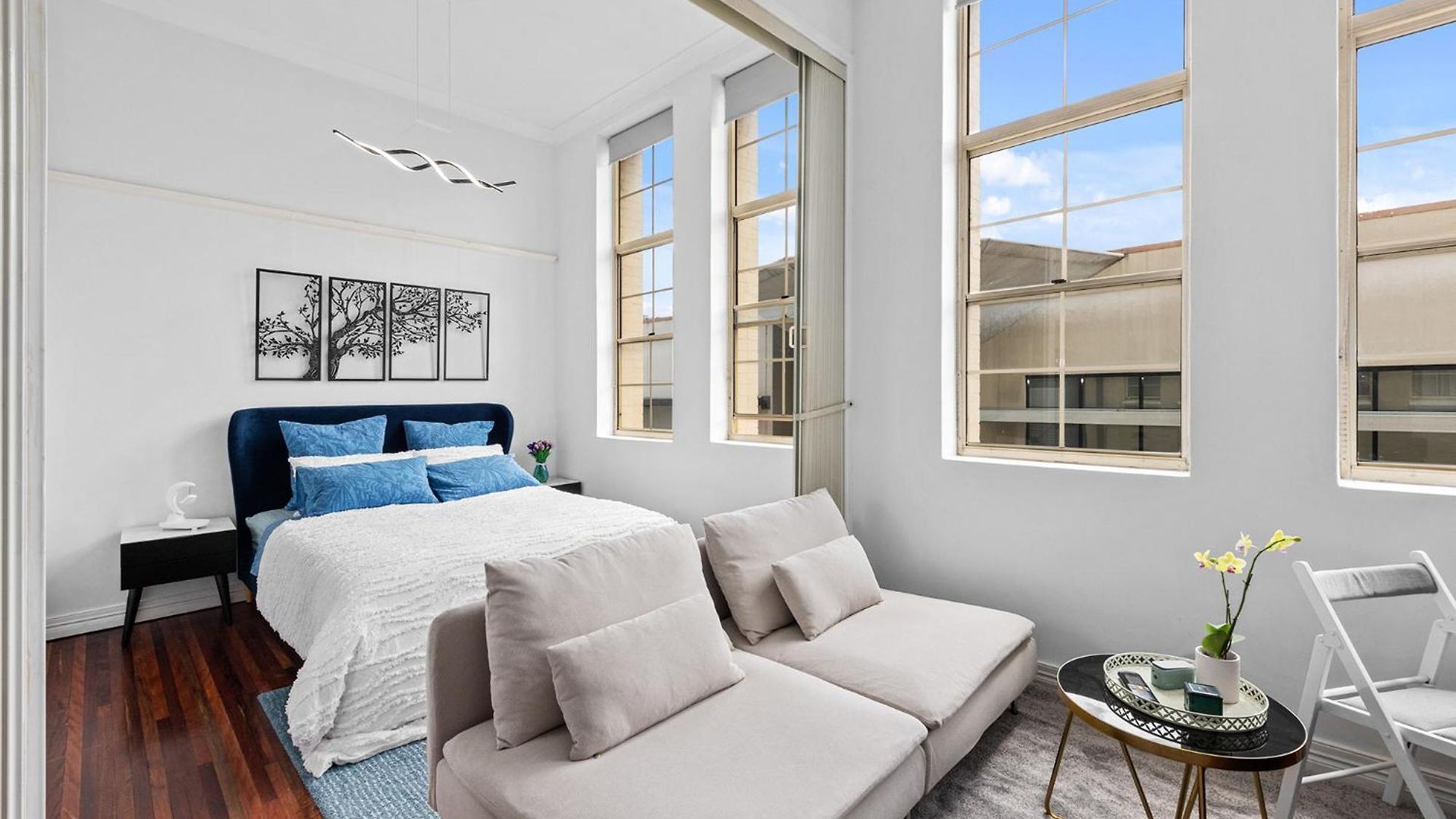 Stylish 1 Bedroom Retreat In The Heart Of Apartment *
