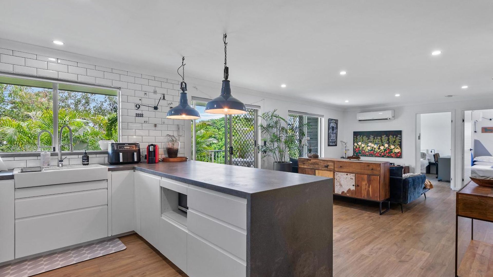 Apartment Spacious 3bdroom Entertaining Unit Close To City, Cafes And Shops Brisbane