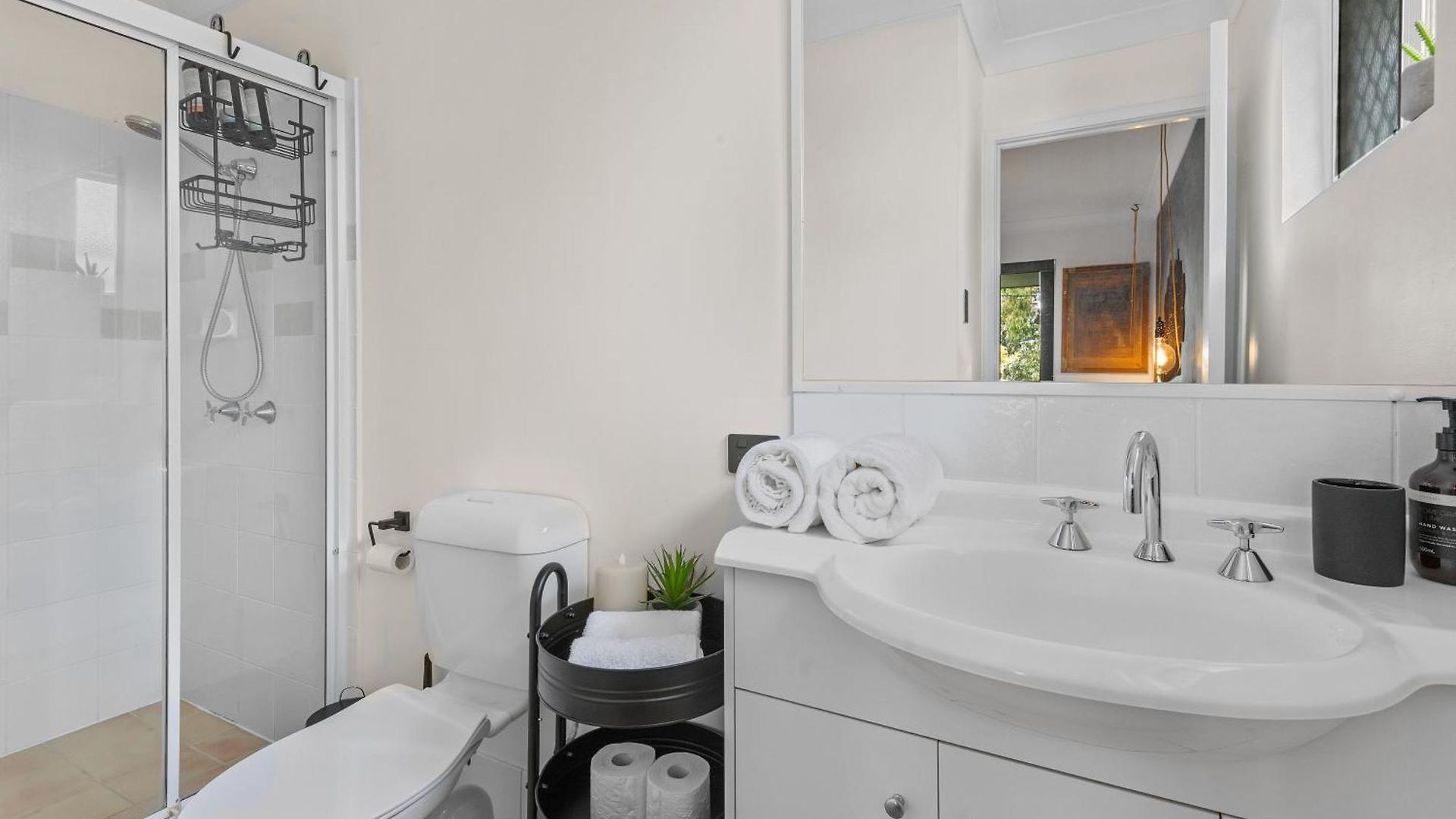 Apartment Spacious 3bdroom Entertaining Unit Close To City, Cafes And Shops Brisbane