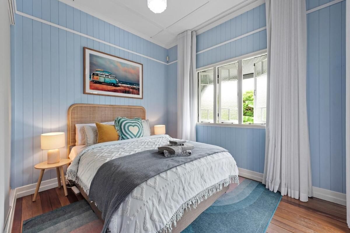 A Colourful Life 4bed-2bath-1car - Queenslander Holiday home *