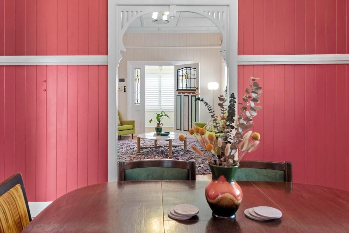 A Colourful Life 4bed-2bath-1car - Queenslander Holiday home *