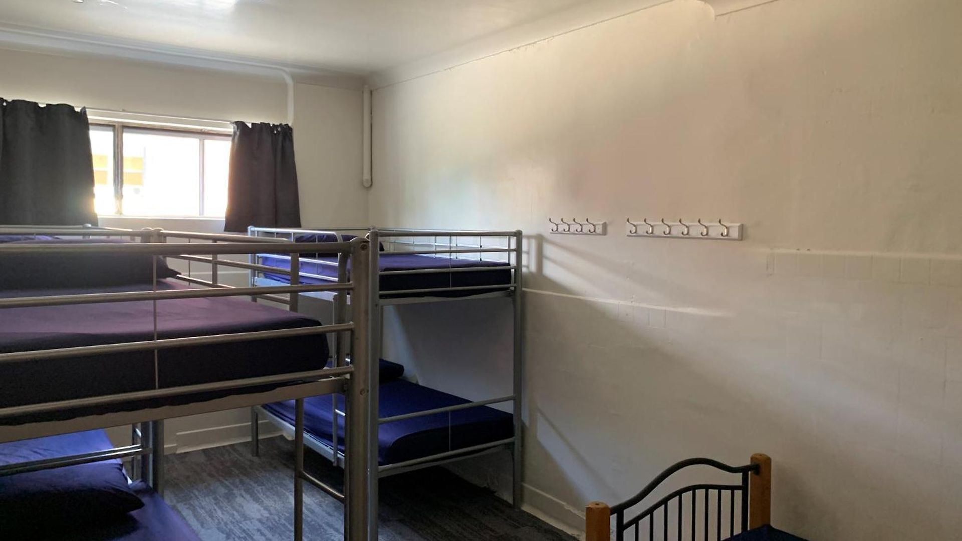 Hostel Habitat Backpackers