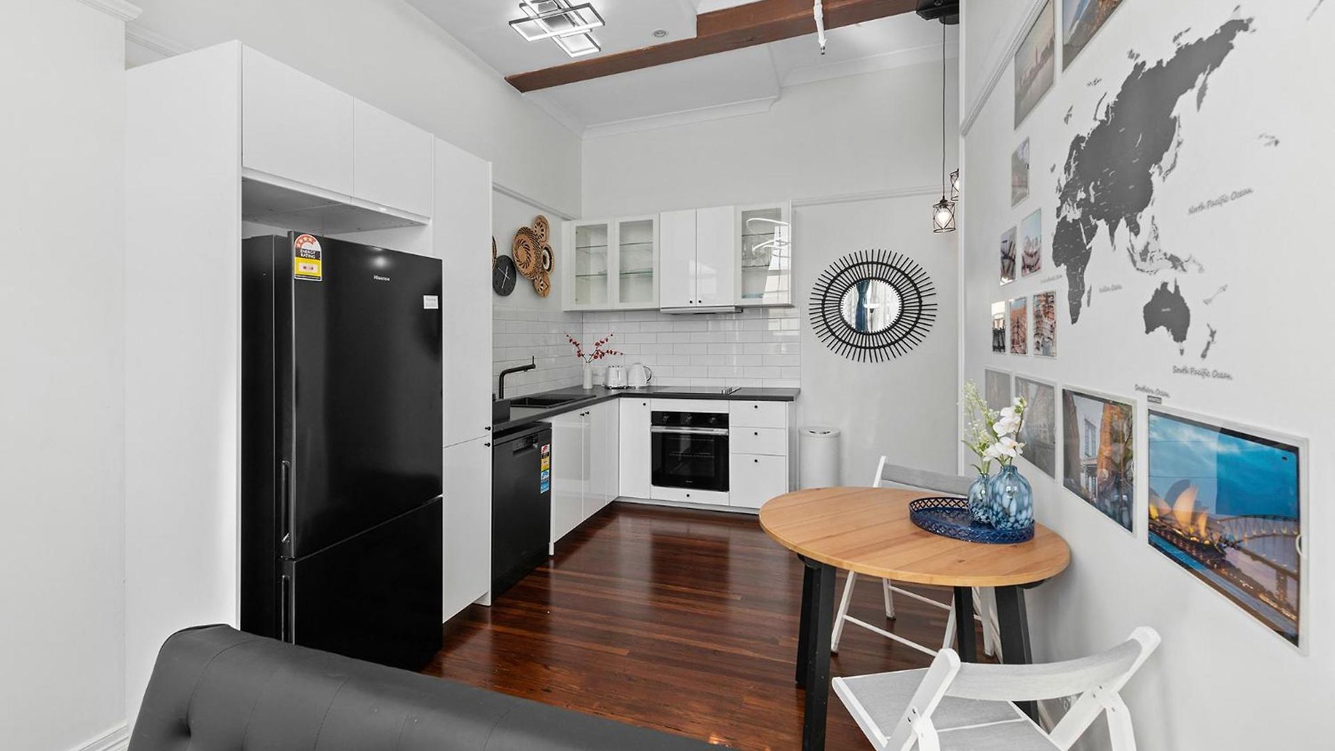 High Ceiling 1 Bedroom In The Apartment Brisbane