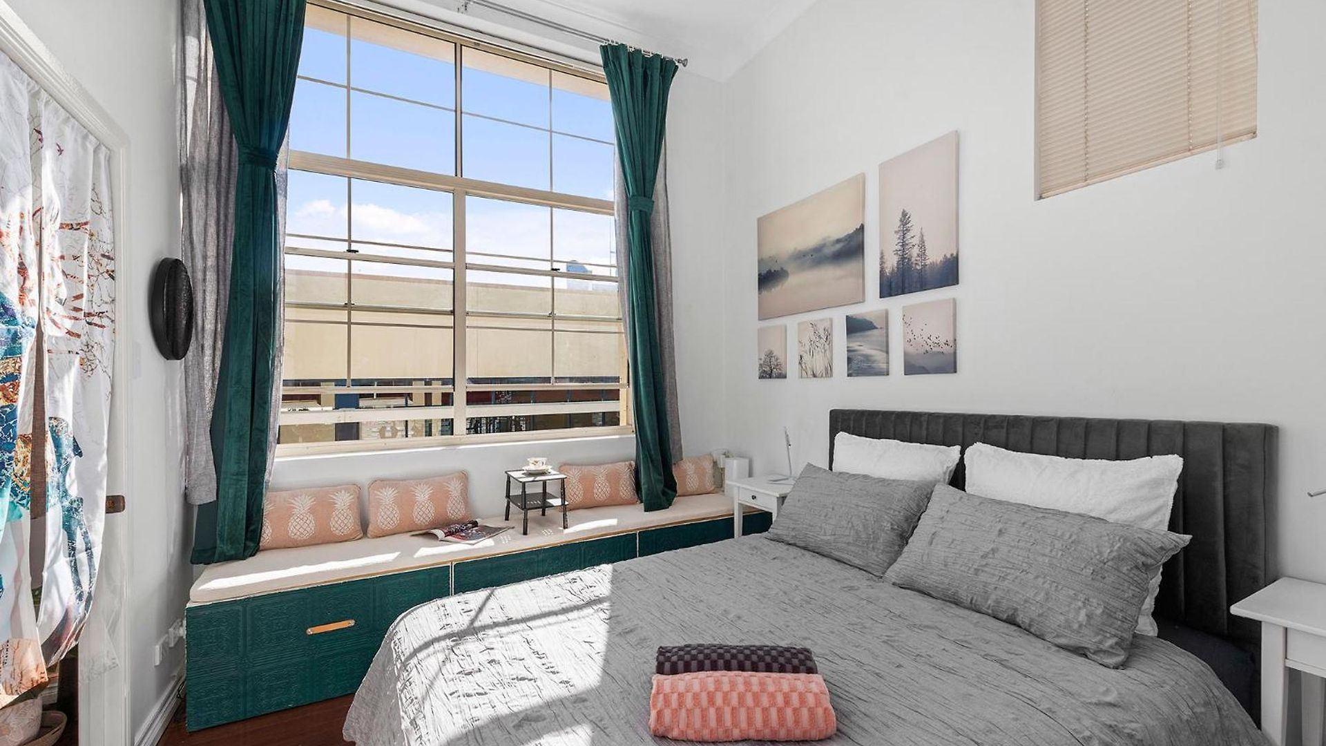 High Ceiling 1 Bedroom In The *