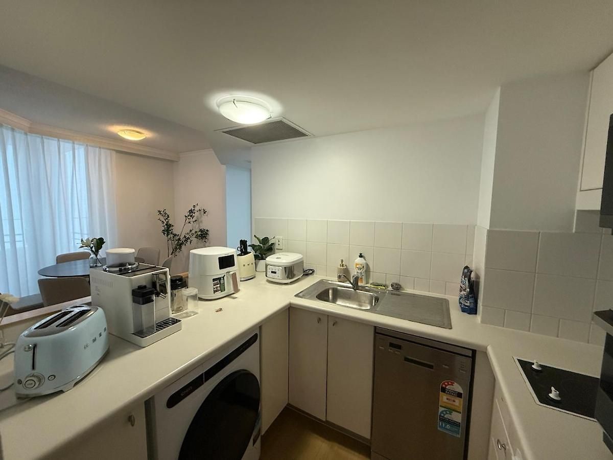 Apartment Cbd Two Bedrooms Brisbane