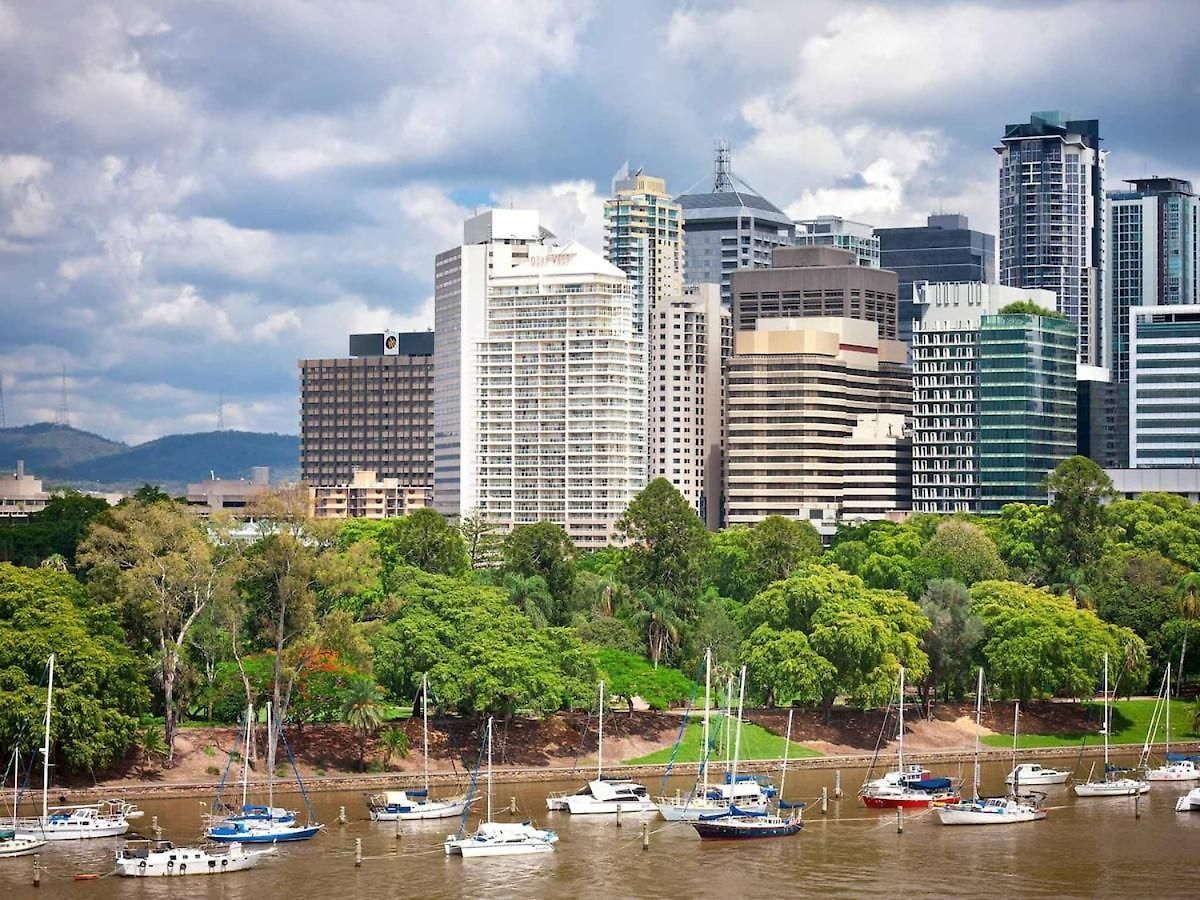 Cbd Two Bedrooms Apartment