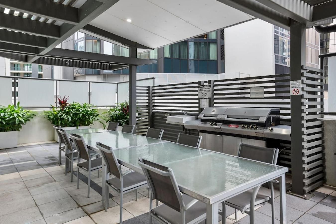 Value 2beds At Cbd With Pool Gym Carpark Apartment