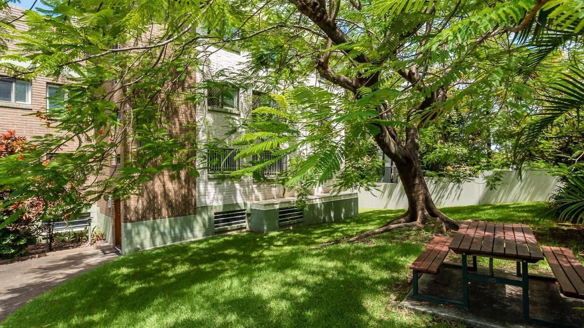 Tranquil Arches Indooroopilly