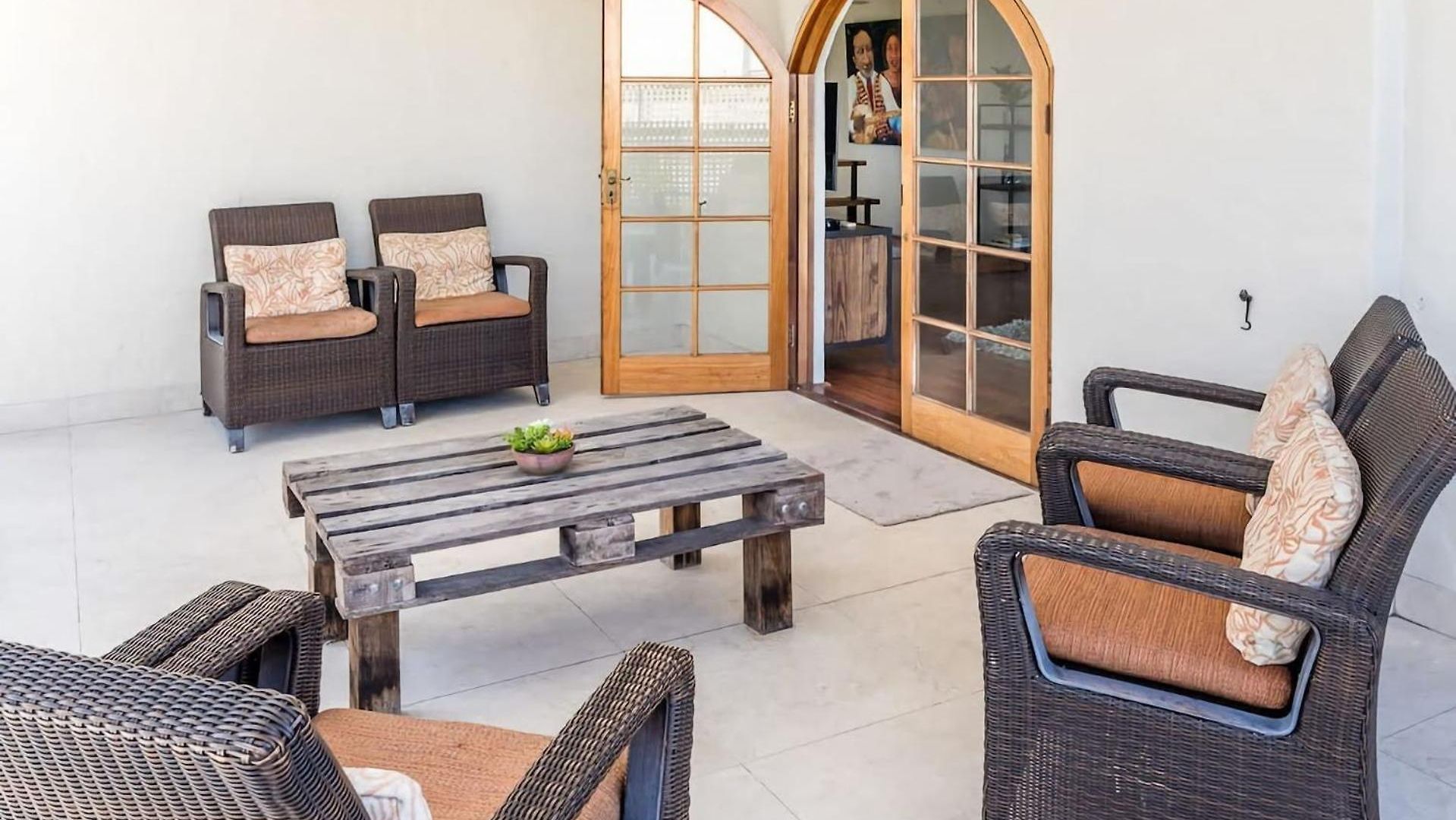 Tranquil Arches Indooroopilly Apartment *