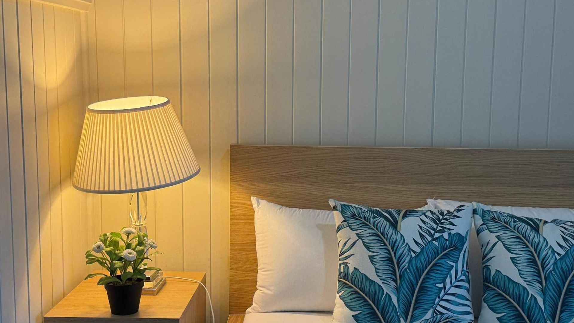 Stylish & Bright 3-bdrs Family In Holland Park West Apartment Brisbane