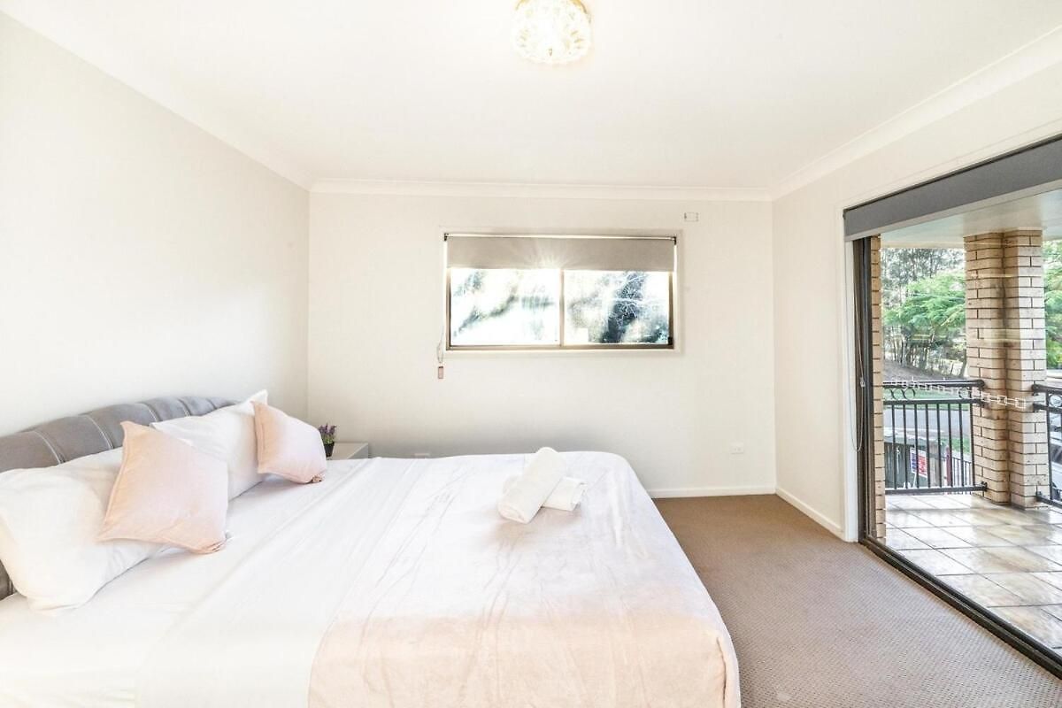 Palatial 4br 2ba Sunnybank Family Retreat Apartment