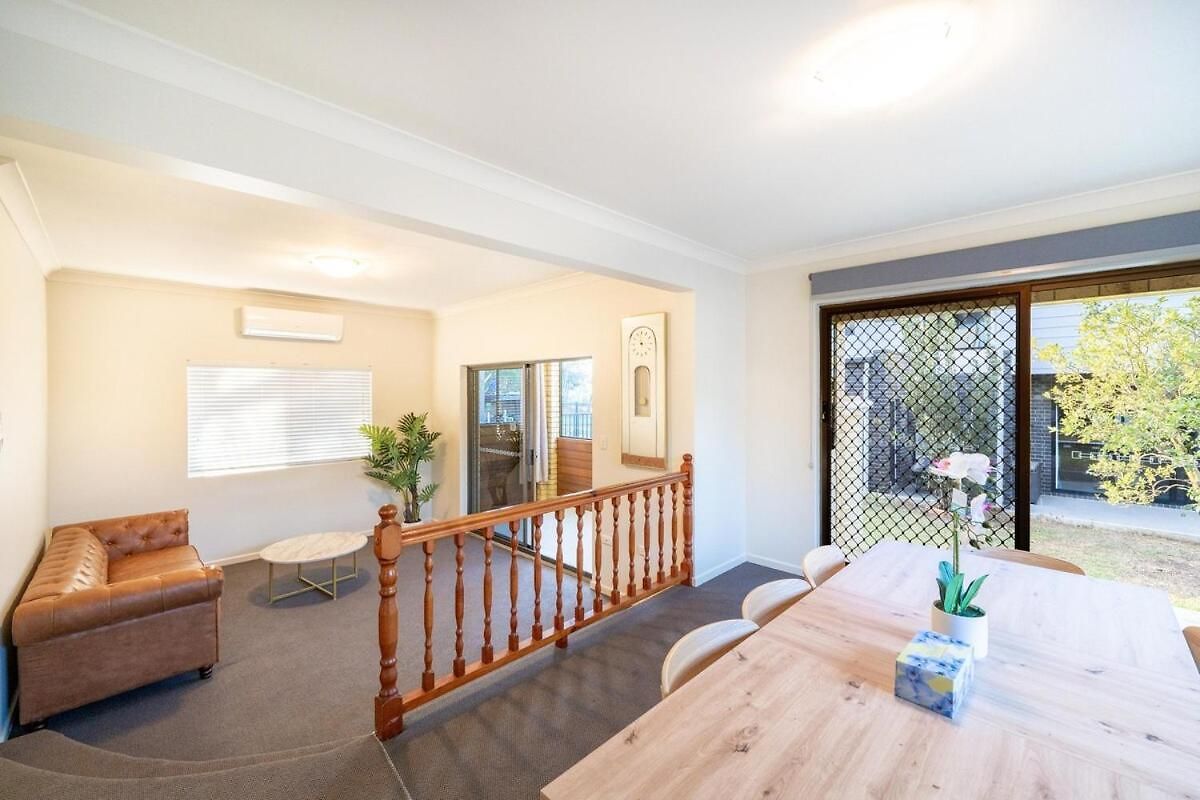 Palatial 4br 2ba Sunnybank Family Retreat *