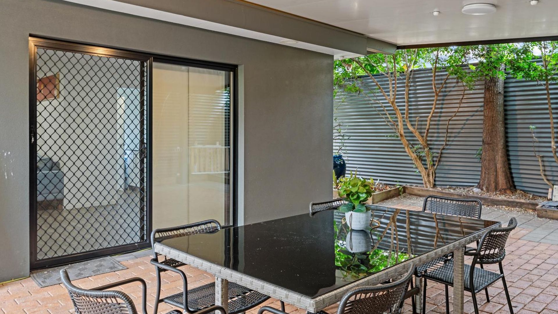 Spacious 4br Near Sunnybank With Modern Amenities Apartment Brisbane