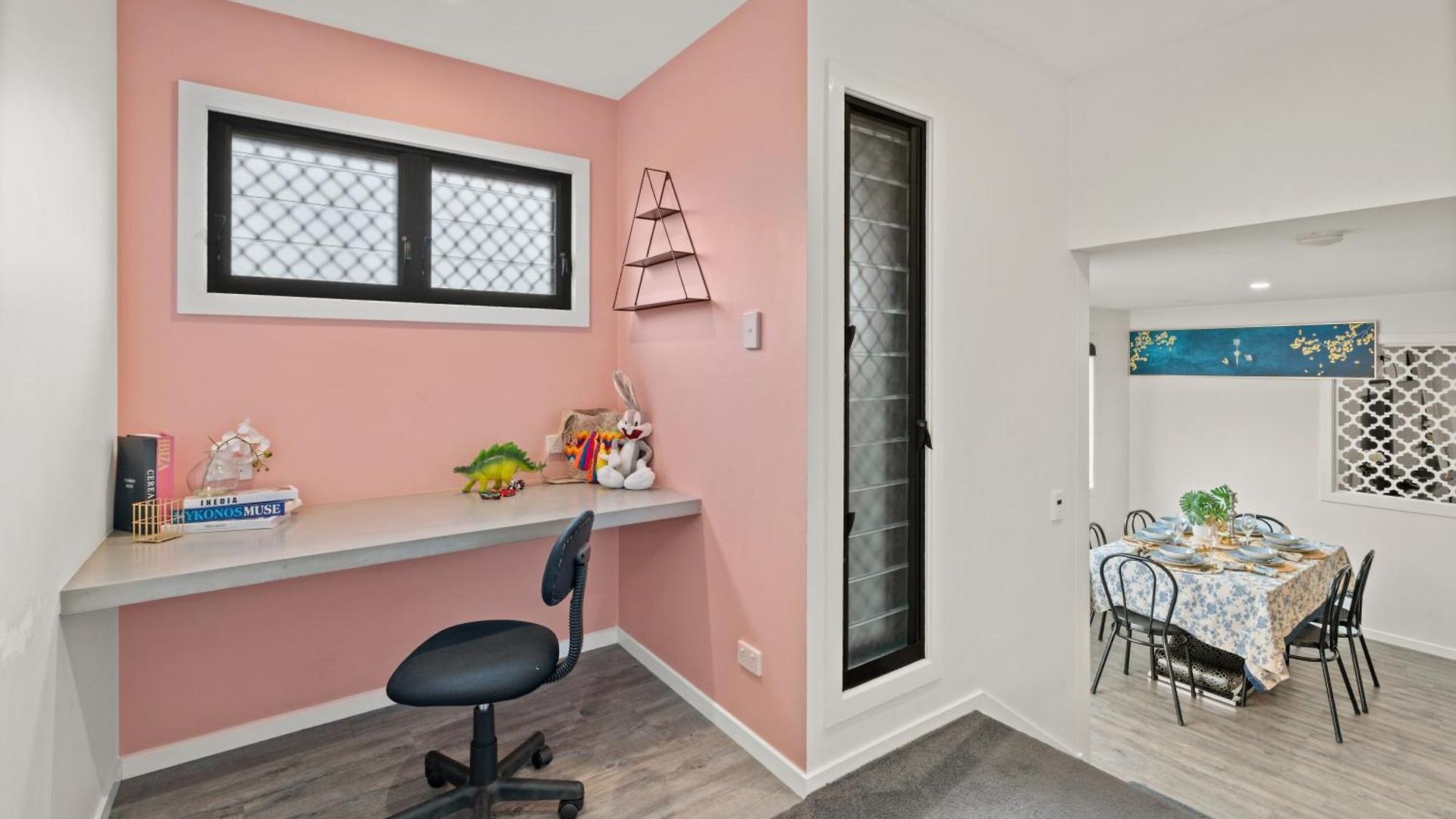 Spacious 4br Near Sunnybank With Modern Amenities Apartment