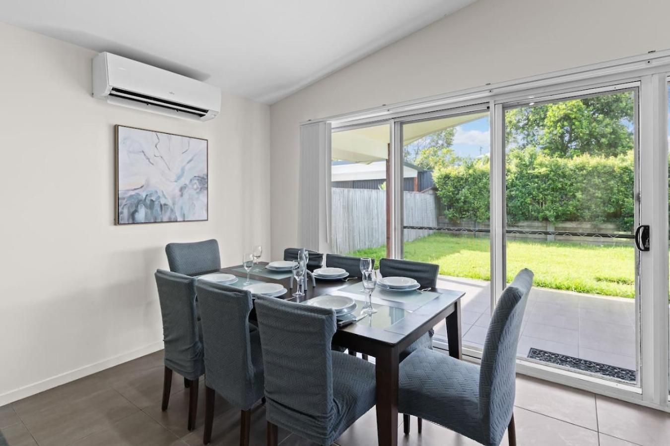 Charming 4bedroom Near Train Station And Beaches