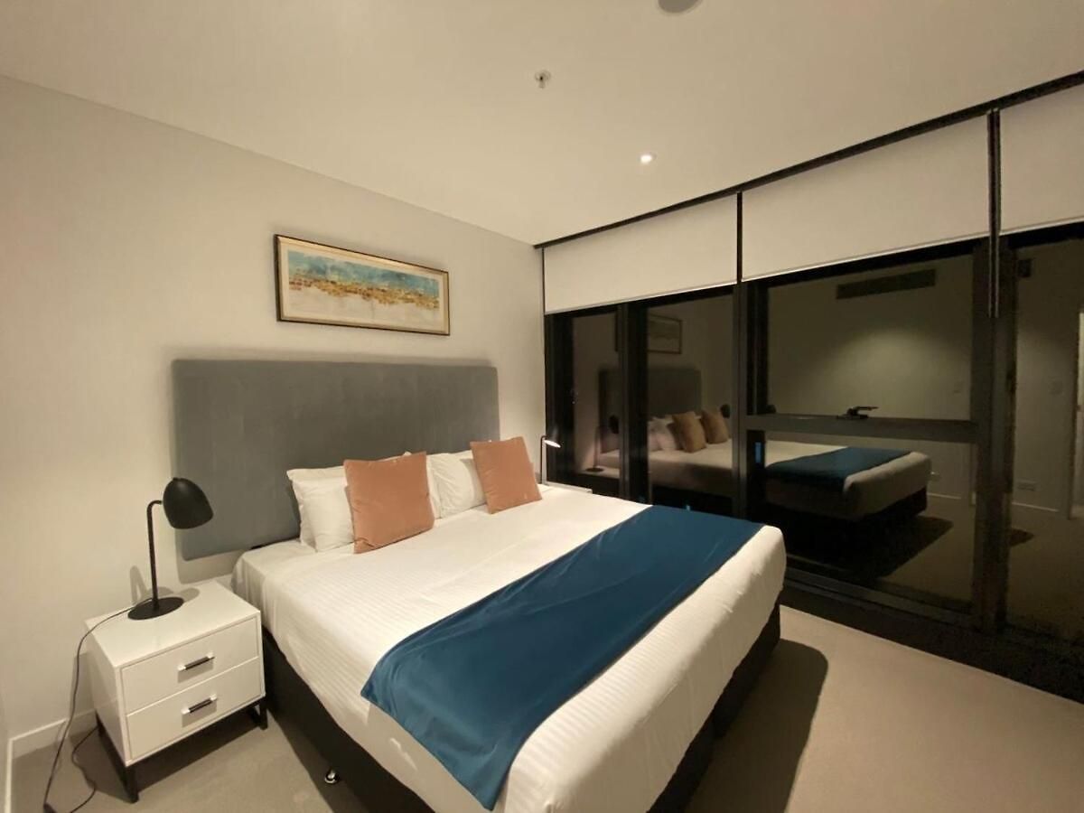 Modern Escape - Skytower 1b In Cbd C1 Brisbane