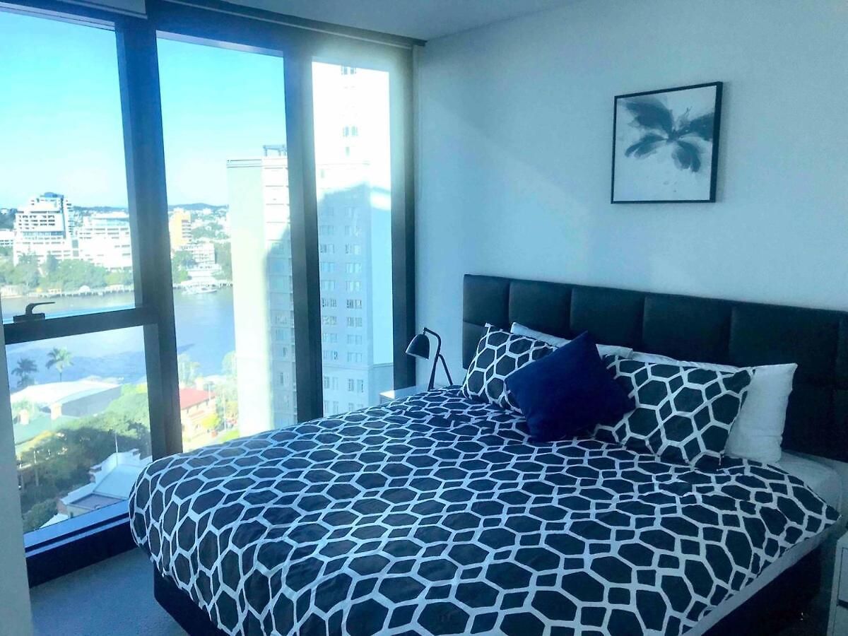 Cozy 1b Skytower Escape-pool And Gym C3 *