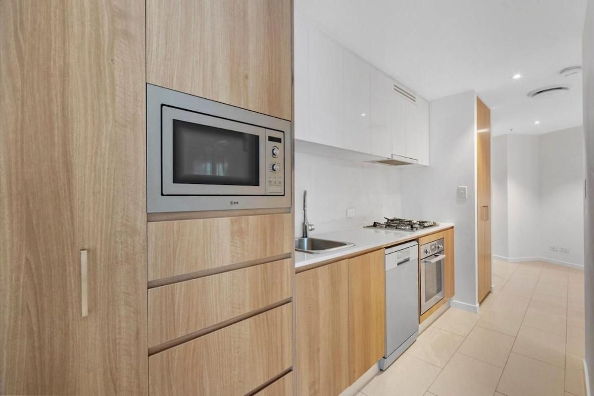Stylish Cbd 2b Apt-pool & Gym C26
