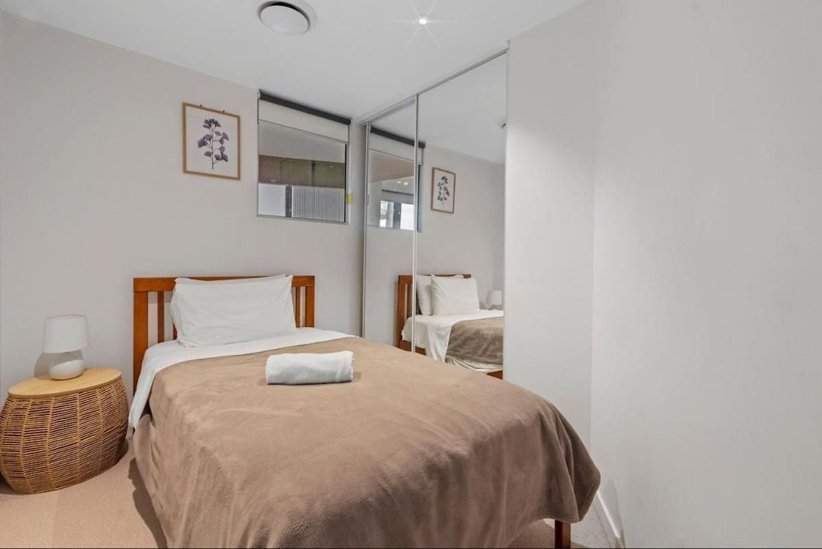 Stylish Cbd 2b Apt-pool & Gym C26