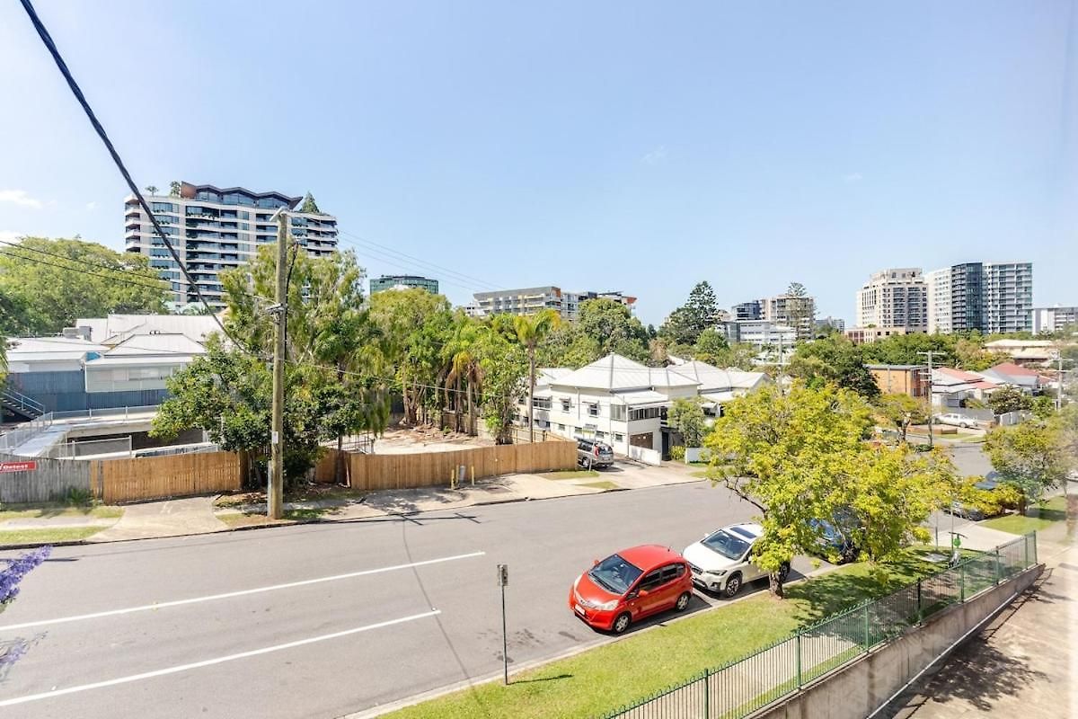Mid Century Pad 1bed 1bath 1car 10 Mins To Cbd Apartment Brisbane