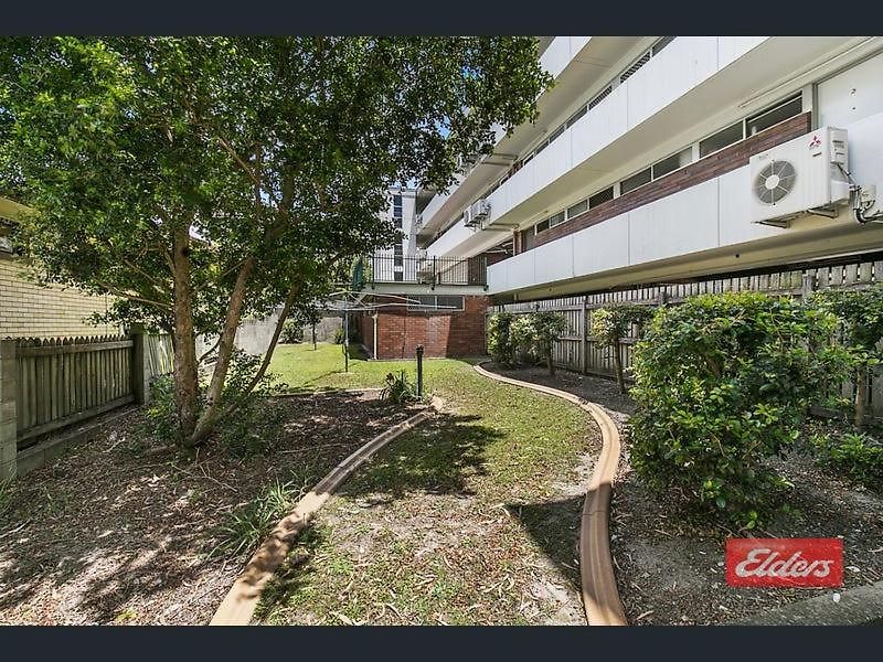 Mid Century Pad 1bed 1bath 1car 10 Mins To Cbd * Brisbane