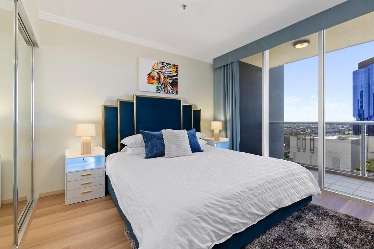 Apartment Lux 2bed Apt, Parking, Pool
