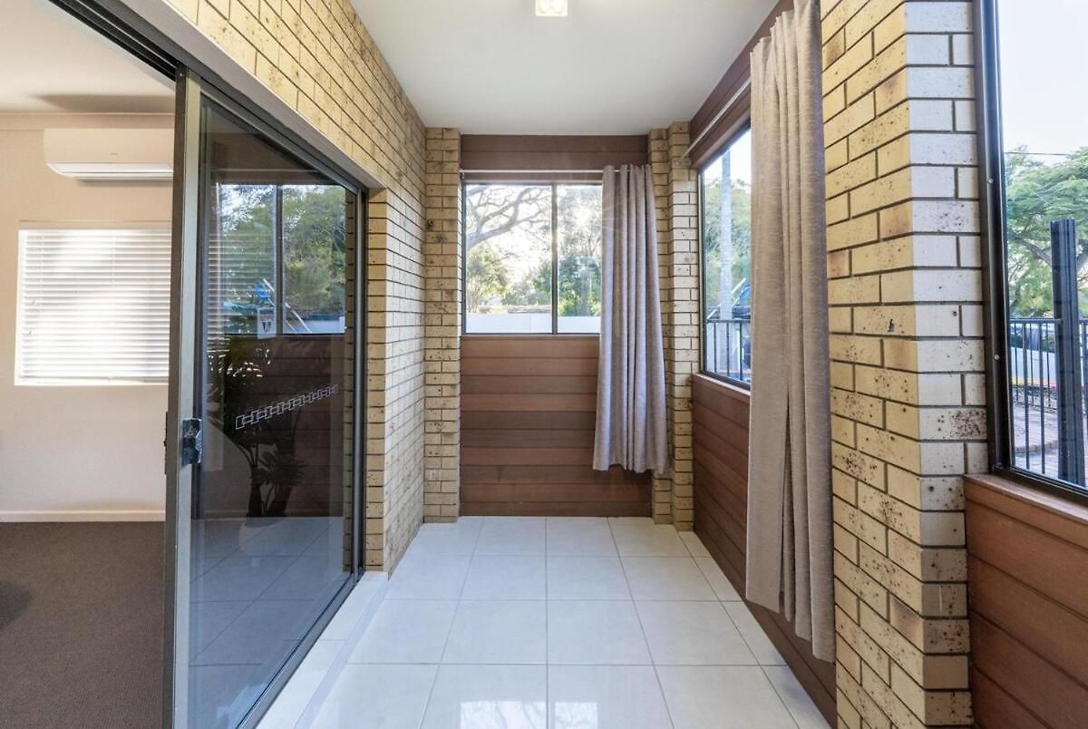Space Abundant 4bed 2bath Sunnybank Retreat Holiday home