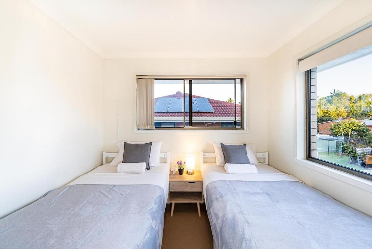 Space Abundant 4bed 2bath Sunnybank Retreat *