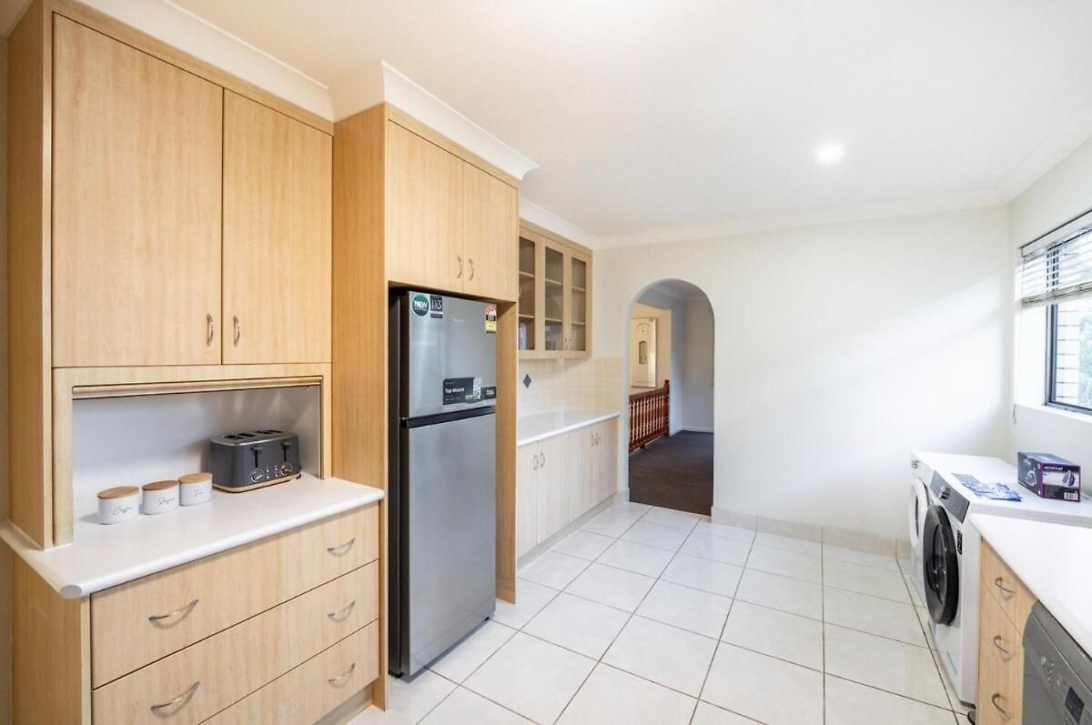 Holiday home Space Abundant 4bed 2bath Sunnybank Retreat *