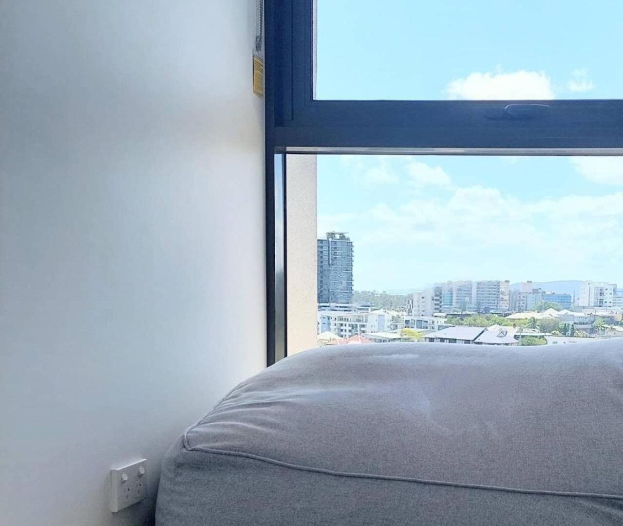 Modern 5-guest Pool Retreat For Family & Business Apartment *