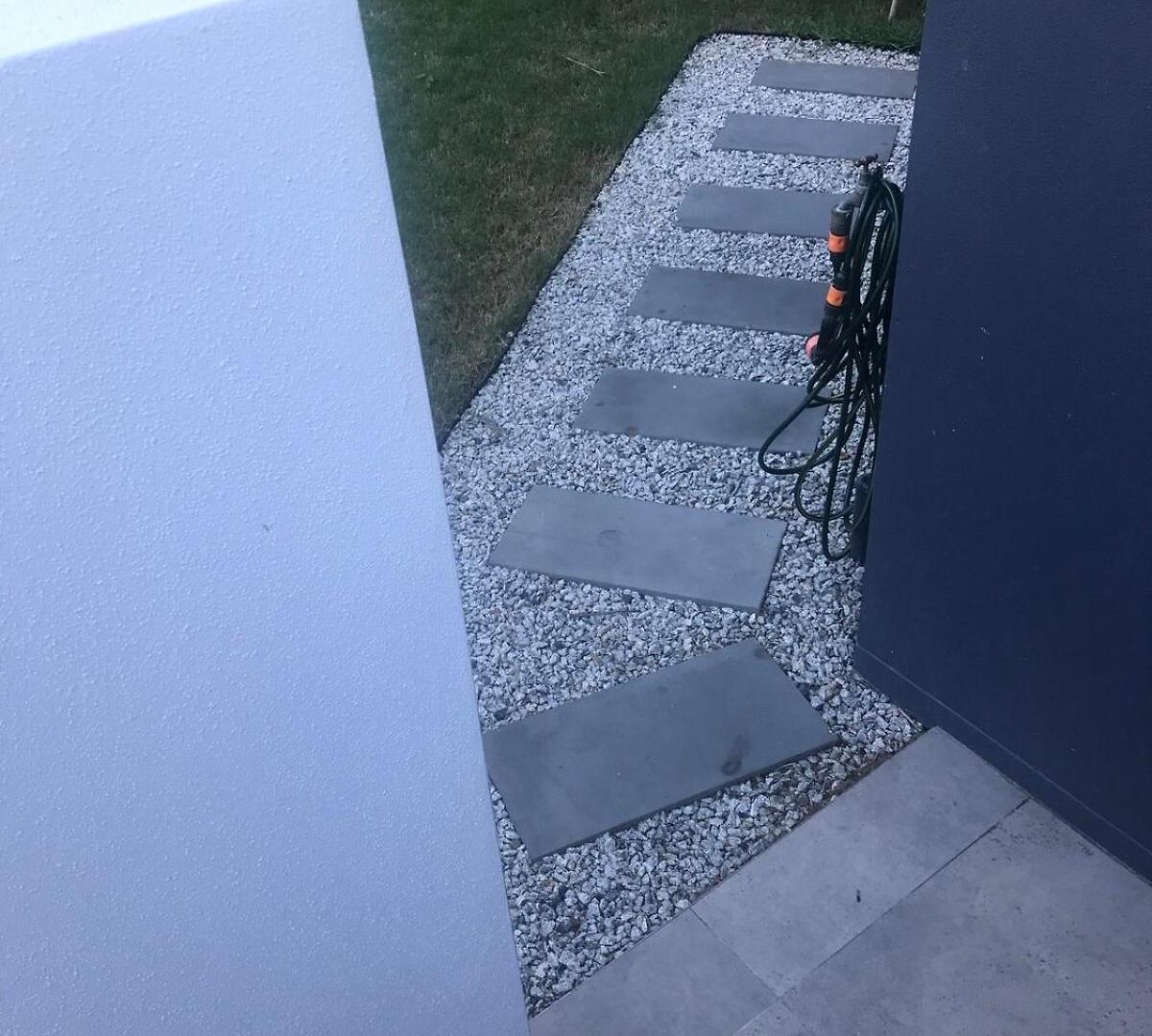 Location, Location, Location - Modern Apartment *