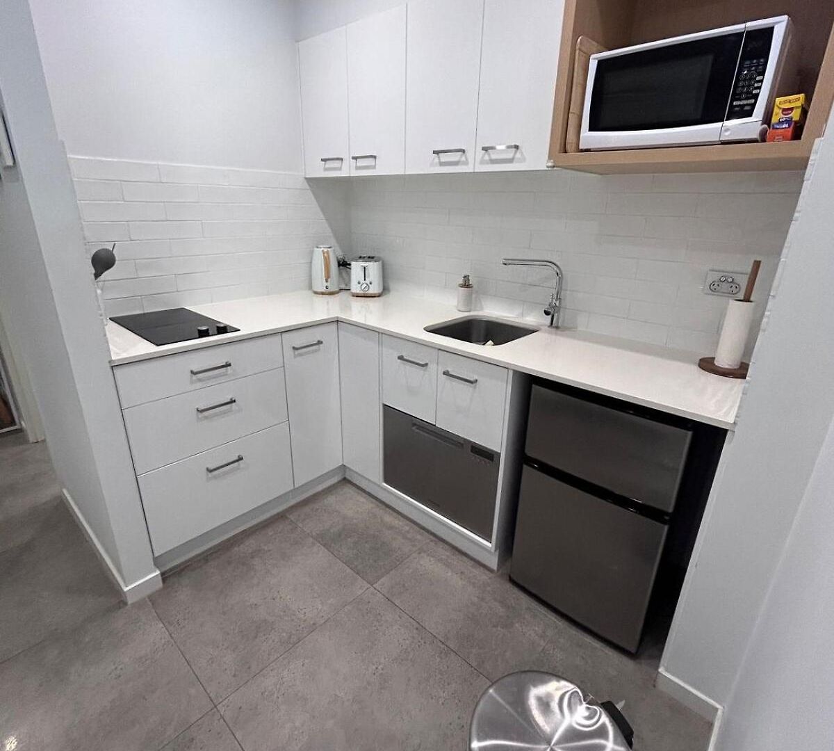 Apartment Location, Location, Location - Modern *