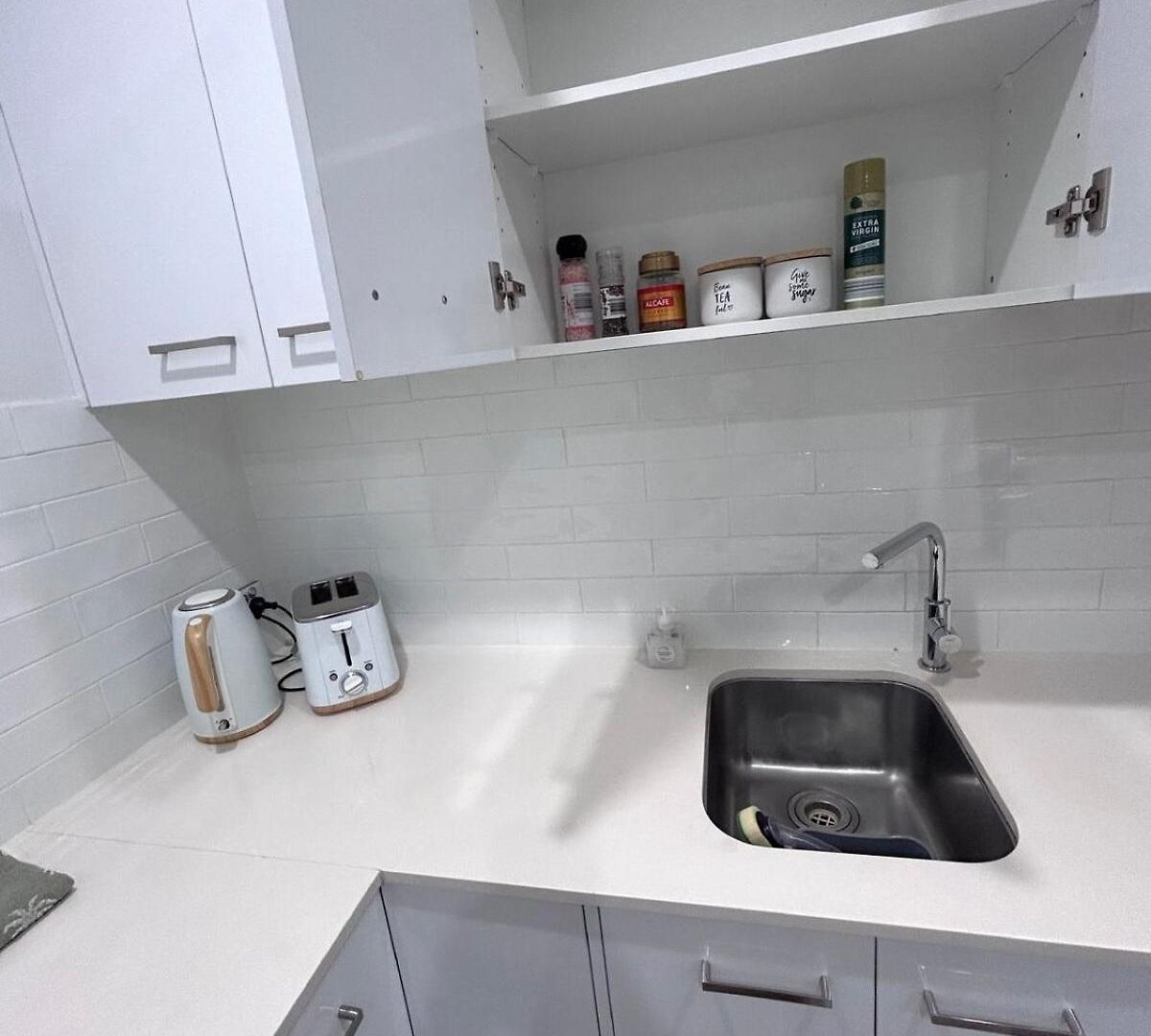 Location, Location, Location - Modern Apartment Brisbane