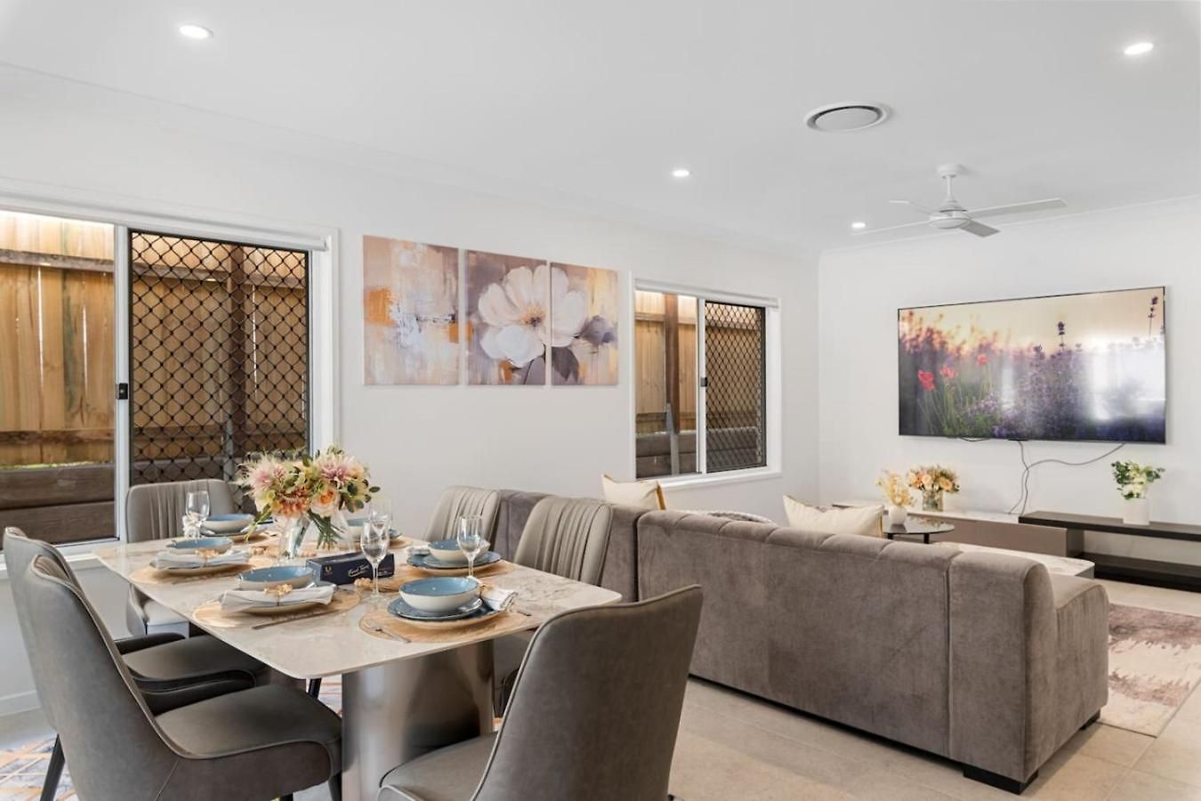 Brand New Modern 5br House Ducted Ac Near Mall Holiday home *