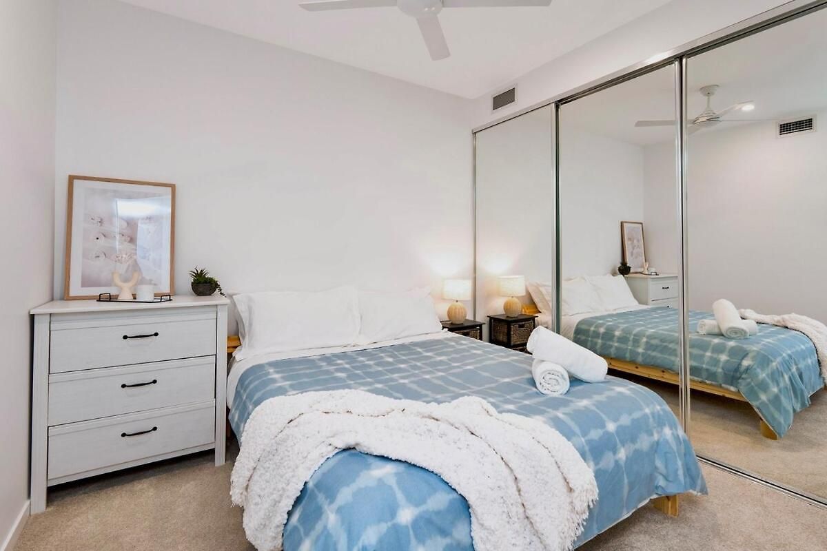 Pool View Urban Oasis 2bed *